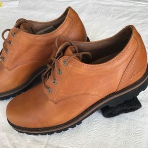 H.S. Trask Lace Up Casual, size 11